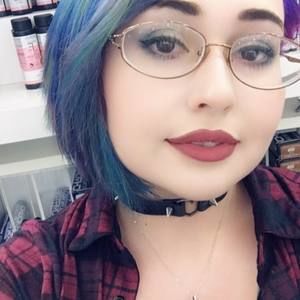 Meet your Posher, Lily